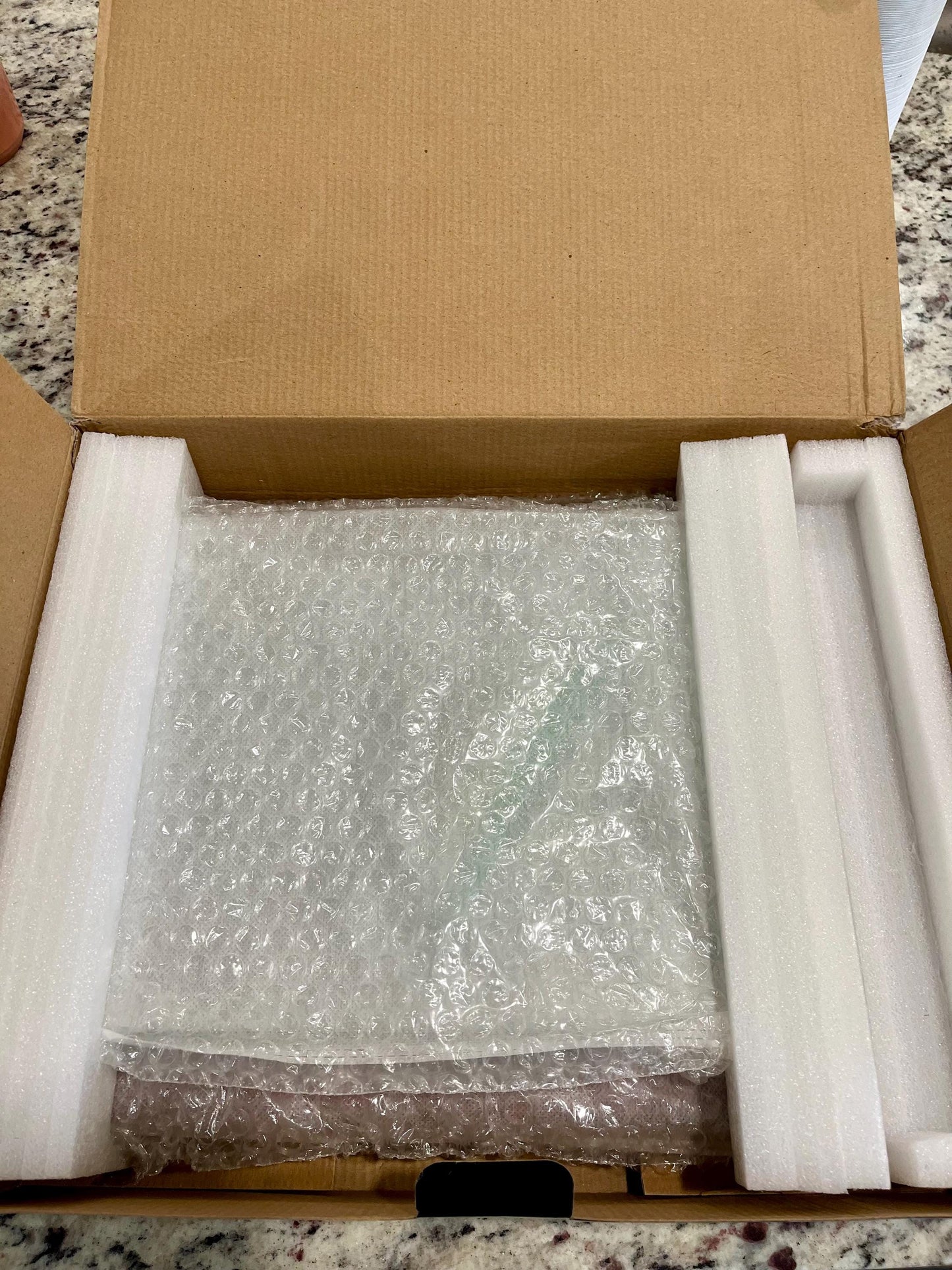 packaging floating glass plaque