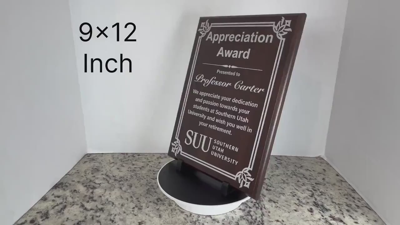 custom award trophy plaques